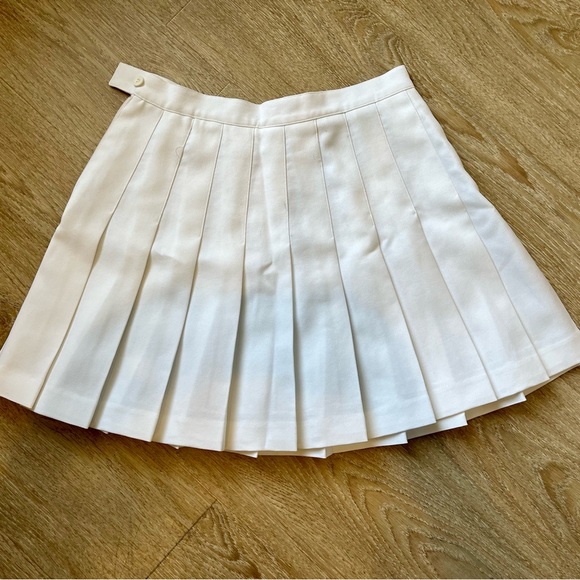 Vintage Reebok pleated white skirt - Picture 1 of 4